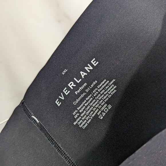 Everlane Legging The Perform Sculpt Seamless Black 26 Inseam - Picture 7 of 13